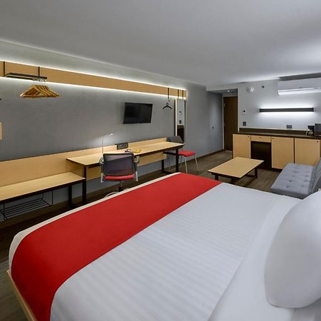 City Express By Marriott Ciudad Victoria Exteriör bild